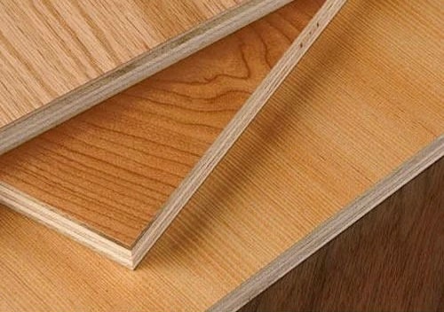 خشب الساندويش